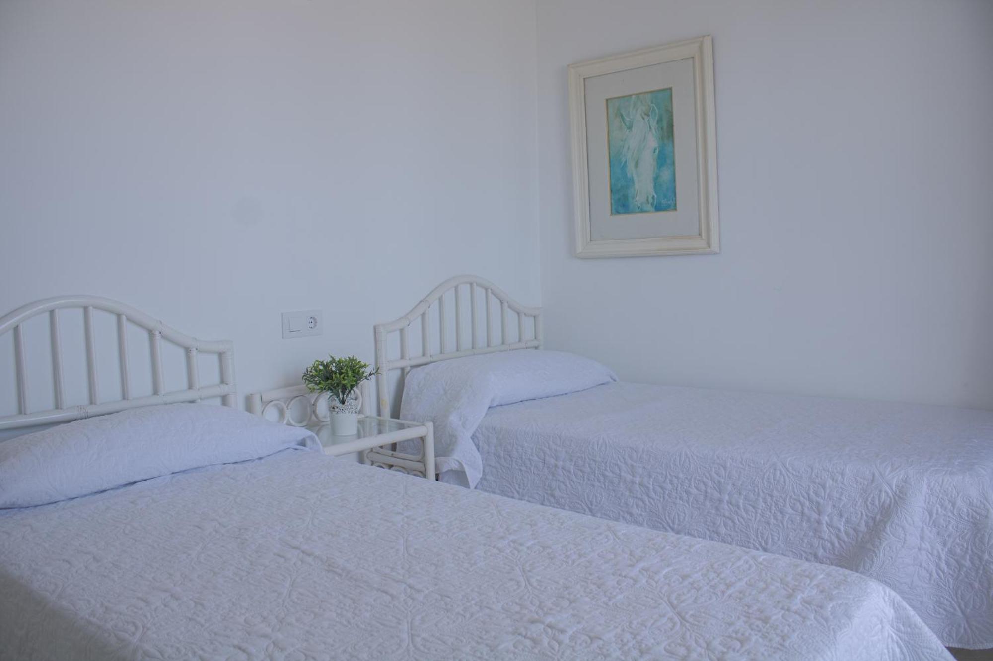Precioso Apartamento En 1º Linea De La Playa De Gandia Solo Familias Exterior photo